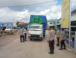 Polsubsektor Kawasan Pelabuhan Laut Sape Laksanakan Pengamanan dan Pemeriksaan Penumpang KMP Cakalang Tujuan Labuan Bajo