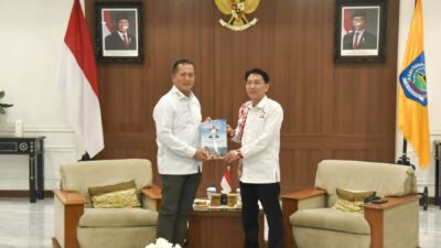 Gubernur Ajak Umat Buddha Bersinergi Wujudkan NTB Makmur Mendunia