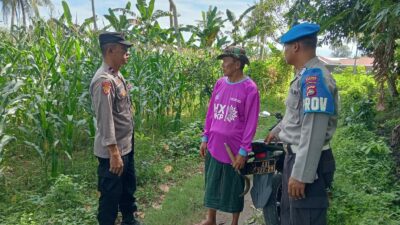 Patroli Humanis: Polsek Kuripan Bangun Sinergi dengan Warga