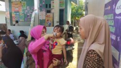 Ketua Bhayangkari Cabang Lombok Utara Serukan Pola Makan Sehat dalam Upaya Tekan Stunting di Desa Sambik Bangkol