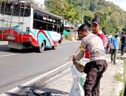 Jumat Bersih di Desa Kareke, Sinergi Polri dan Pemdes Bangun Lingkungan Sehat