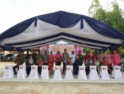 Polri Untuk Masyarakat, Kapolda Kalteng Pimpin Bakti Kesehatan Dan Berikan Bansos Saat Kunker Di Barsel