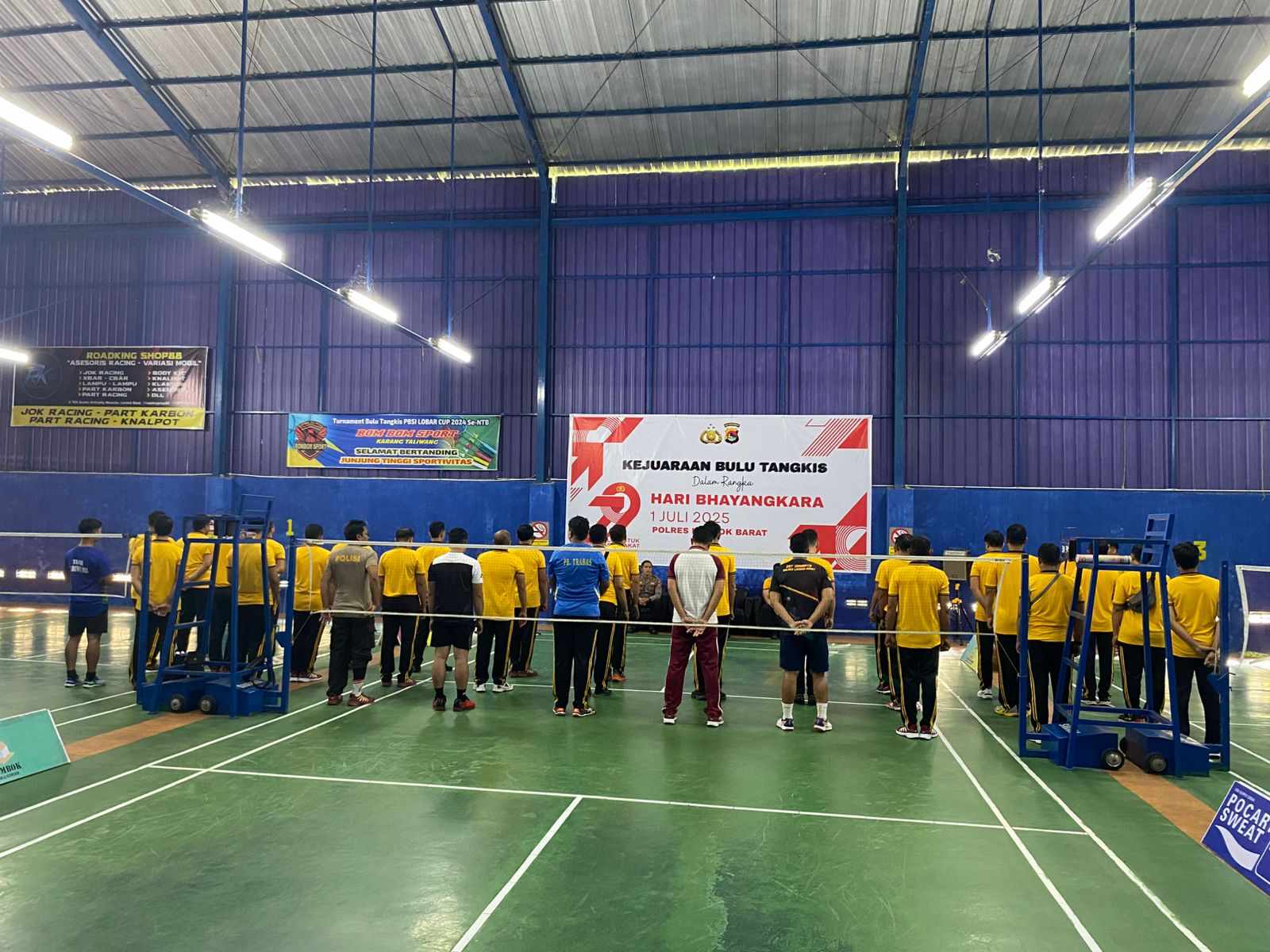 Turnamen Bulutangkis Satker Polres Lombok Barat Meriahkan Hari Bhayangkara ke-79