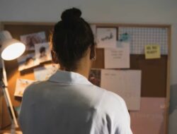 Orang Pintar Malah Pilih Sendiri? Bukan Berarti Mereka Antisosial