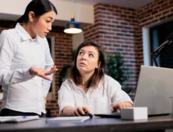 Dilema Pekerja Usia 50: Terlalu Tua untuk Dipakai, Terlalu Muda untuk Dibuang