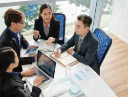 Diskusi Memanas? Ini Cara Pintar Bikin Semua Tenang!