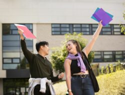 Malu Ambil Jurusan Ini? Mereka Malah Kaya Raya!