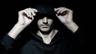 Cowok Pendiam Berbahaya! Cewek Sering Gagal Move On