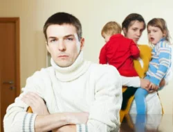 Cara Orang Tua Menjaga Kewarasan di Tengah Kekacauan