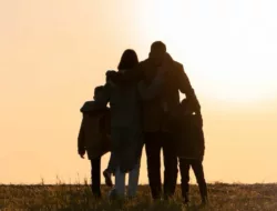 Bukan Harta, Ini 10 Tanda Punya Keluarga Paling Mewah