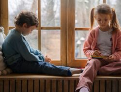 Bukan Introvert Tapi Tertekan, Kenali Cirinya Pada Anak