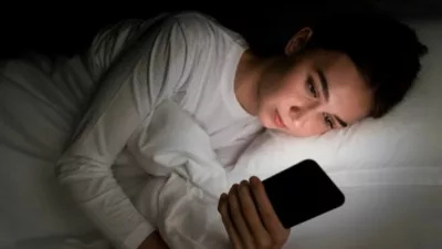 Insomnia Bisa Mengubah Diri Jadi Orang Lain! Ini Penjelasannya