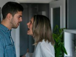 Kenapa Pasanganmu Malah Bikin Frustrasi? Ini Kuncinya!