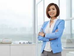 Bukan Anti Cinta, Tapi Wanita Dewasa Lebih Cerdas Pilih Hidup!