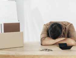 Siapa Sangka Jadi Dewasa Itu Bisa Sebegini Capeknya?