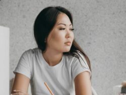 Standar Hidup Wanita Dewasa, Makin Sulit Dipuaskan?