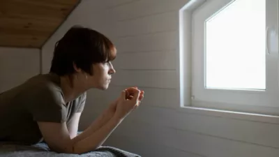 Overthinking Itu Cerdas, Tapi Tersesat! Ini Cara Temukan Jalannya