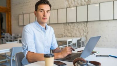 Generasi Sukses yang Kelelahan, Apa yang Salah dengan Millennial?