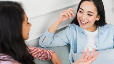 Bukan Sopan atau Ramah, Ini Sikap Bicara yang Disukai Orang