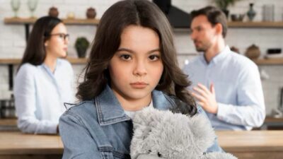 Toxic Parent, Saat Orang Tua Malah Bikin Hidup Anak Jadi Beban