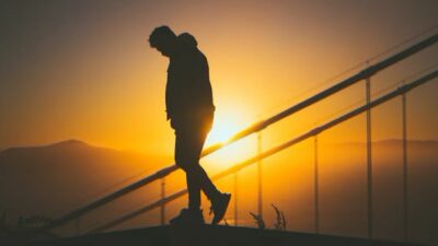 Kok Hidup Stuck Gini-Gini Aja? Mungkin Ini Penyebabnya