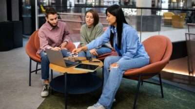 Gen Z Lebih Ngebut dari Milenial? Ini Alasannya!