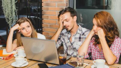 Terlalu Pintar, Tapi Tak Punya Teman? Ini Alasannya