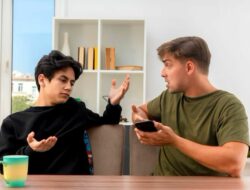 Nyinyir? Ini Cara Elegan Bikin Mereka Terdiam!