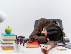 Capek Padahal Nggak Benci Kerjaan? Burnout Terselubung!