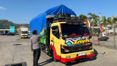 ASDP Lembar Perketat Pengawasan Bongkaran Kapal dari Padangbai