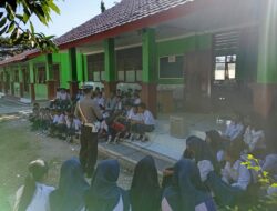 Sat Lantas Polres Lombok Utara Sosialisasikan Tertib Berlalu Lintas di SMPN 3 Gangga