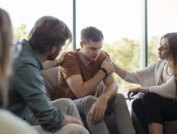 Saat Sahabatmu Jadi Beban Mental