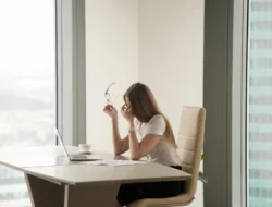 Pekerjaan Dibayar Mahal, Tapi Rentan Jadi Kambing Hitam