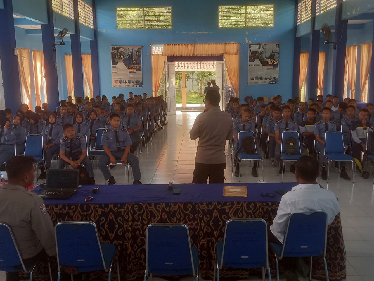 Bangun Generasi Sehat, Polres Lombok Barat Sosialisasi di SMKN 1 Lembar