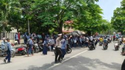 Sat Lantas Polres Dompu Gelar Strong Point Siang Hari, Pastikan Kelancaran dan Keamanan Berlalu Lintas