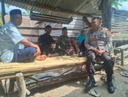 Laksanakan Jum’at Curhat, Kanit Binmas Polsek Wawo Ajak Warga Jaga Kamtibmas