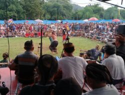 Lombok Barat: Final Peresean Tarung Pepadu Sukses Pukau Ratusan Penonton