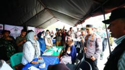 Tinjau Pengungsian di Aceh Tengah, Kapolri Tekankan Percepatan Perbaikan Akses hingga Distribusi Bantuan