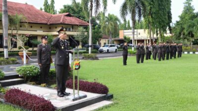 Upacara Hari Ibu ke-97 di Mako Polres Lombok Barat