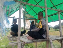 BHABINKAMTIBMAS DESA LUNE AJAK PETANI TINGKATKAN HASIL PANEN DAN JAGA KAMTIBMAS