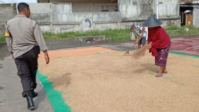 Polri dan Warga Merembu Sinergi Wujudkan Swasembada Pangan