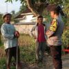 Bhabinkamtibmas Desa Nyerot Ajak Warga Manfaatkan Lahan Kosong untuk Ketahanan Pangan