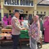 POLSEK DOMPU SALURKAN BANTUAN SOSIAL DALAM RANGKA HARI BHAYANGKARA KE-80, WUJUD KEPEDULIAN POLRI KEPADA MASYARAKAT
