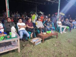 Bhabinkamtibmas Kelanir Amankan Hiburan Rakyat Kecimol di Seteluk, Acara Berlangsung Aman dan Meriah
