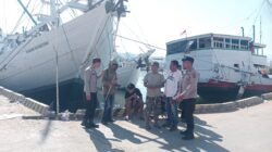 Polsek Kawasan Pelabuhan Laut Bima Gelar Patroli Rutin, Sampaikan Imbauan Kamtibmas kepada Buruh dan ABK
