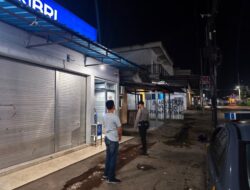 Patroli Sambang Objek Vital, Polsek Pringgarata Perkuat Pengamanan Bank BRI