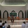Bhabinkamtibmas Desa Anjani Berikan Penyuluhan Pencegahan Bullying kepada Santri Baru MAPK Syaikh Zainuddin NW Anjani