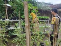 Dukung Ketahanan Pangan, Aksi Nyata Polsek Labuapi Sambangi Petani Bikin Haru dan Bangga