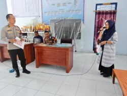 Polmas Polres Bima Kota Sambangi Komunitas Gojek, Sampaikan Pesan Kamtibmas dan Sosialisasikan Call Center Polri 110