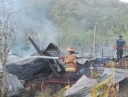 Dua Unit Rumah di Bage Bungkur Ludes Terbakar, Kerugian Ditaksir Capai Rp100 Juta
